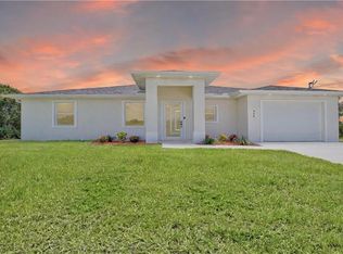 928 Grant Blvd, Lehigh Acres, FL 33974