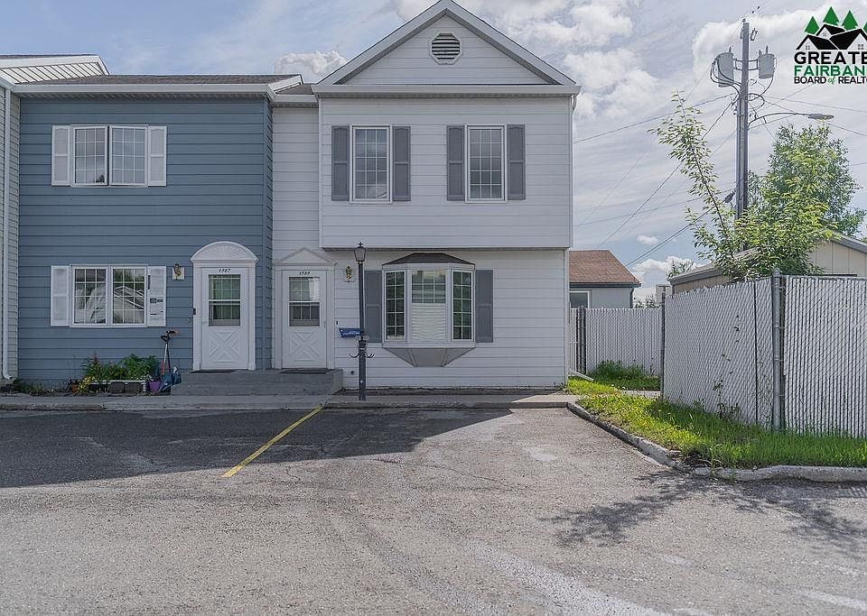 1st image of 1589 Gillam Way