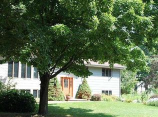 N1828 Shady Oak Ln, Oostburg, WI 53070