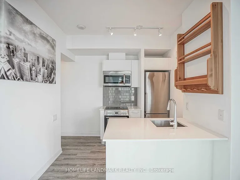 42 Charles St E #3209 — Photo 10