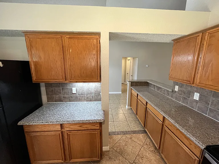 2405 Brookside Dr — Photo 11