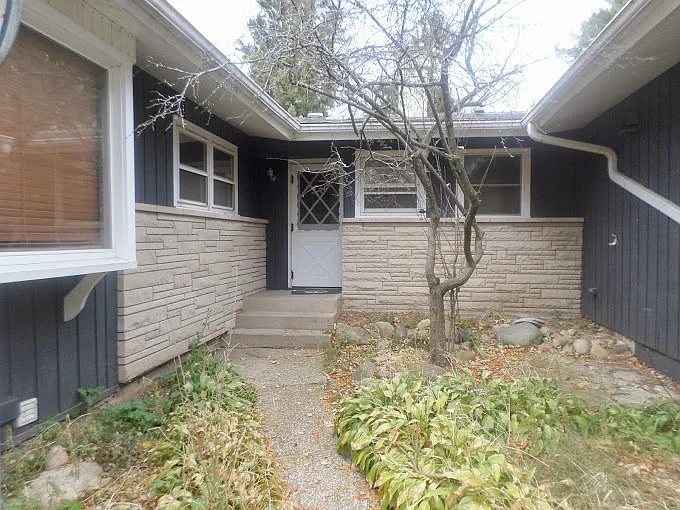 Building Photo - 2910 Killarney Dr