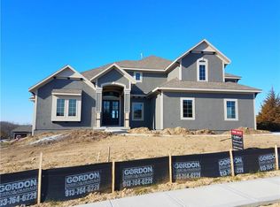 10546 Red Bird St, Olathe, KS 66061