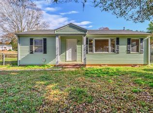 101 Holiday St, Pelzer, SC 29669