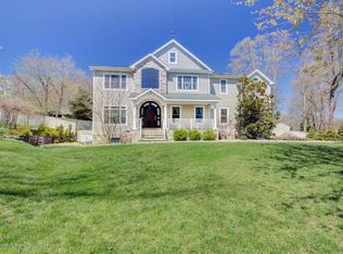2 Sacco Ct, Tinton Falls, NJ 07712