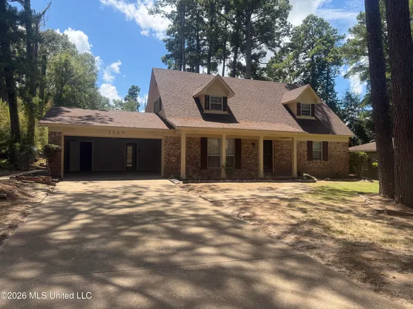 1357 Canterbury Ln, Jackson, MS 39212