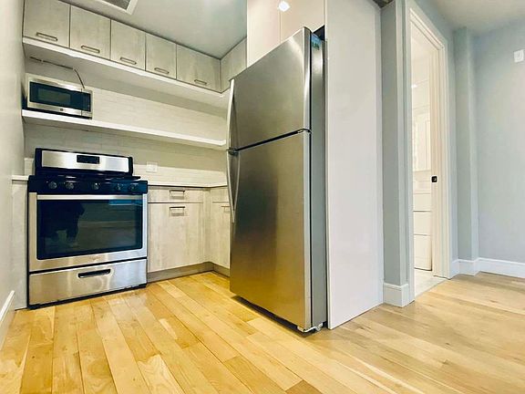 5th image of 198 Clifton Pl #B1