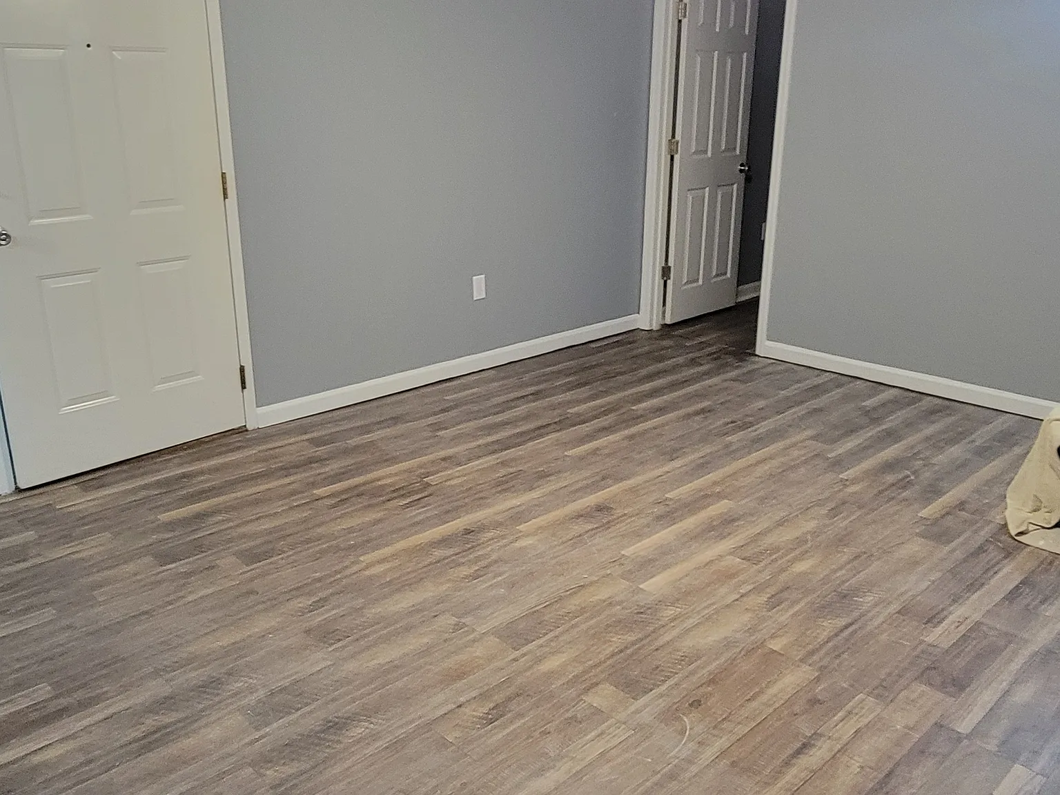 1 bed, 900 sqft, $950 — Photo 3
