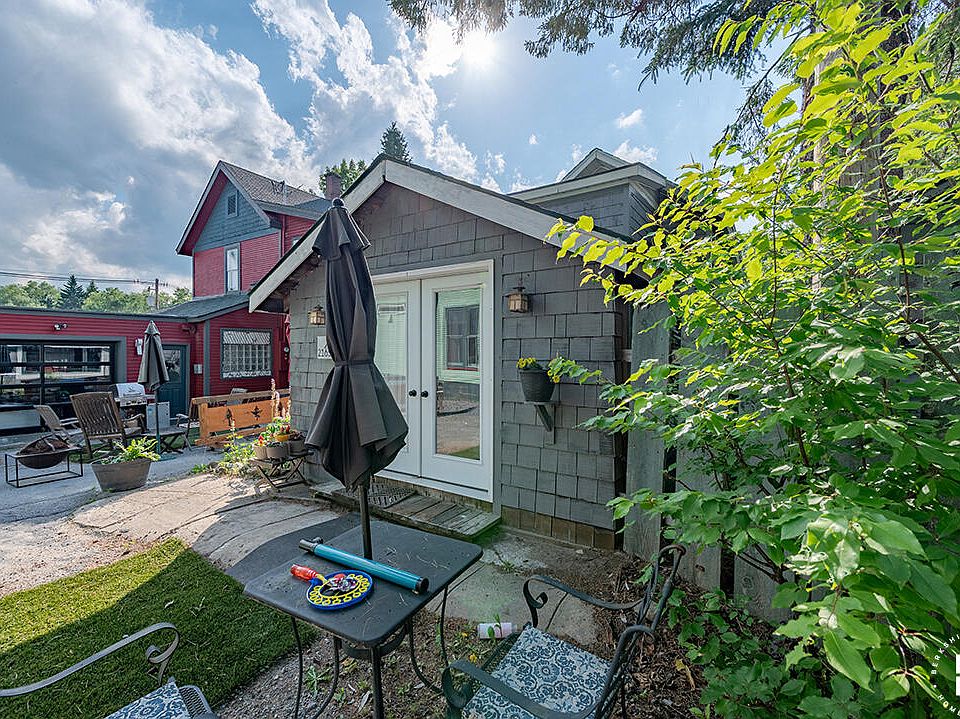 2nd image of 2165 Saranac Ave