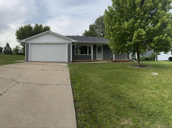 203 Tamarack Hollow St SW