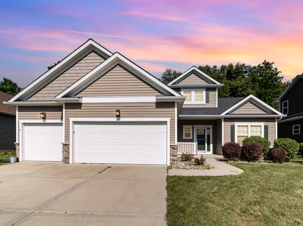 835 E Shakespeare Dr, Valparaiso, IN 46383