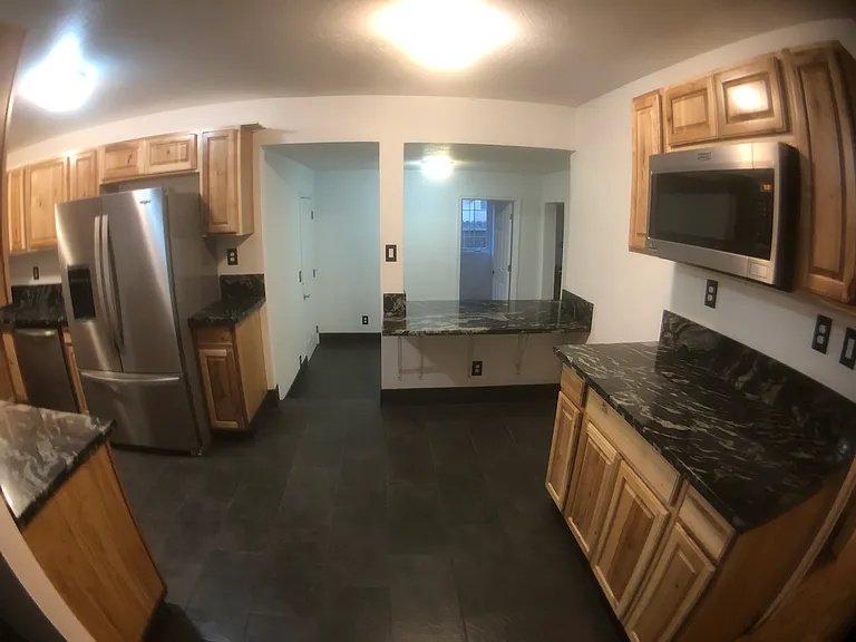 1405 Cypress Ln — Photo 7
