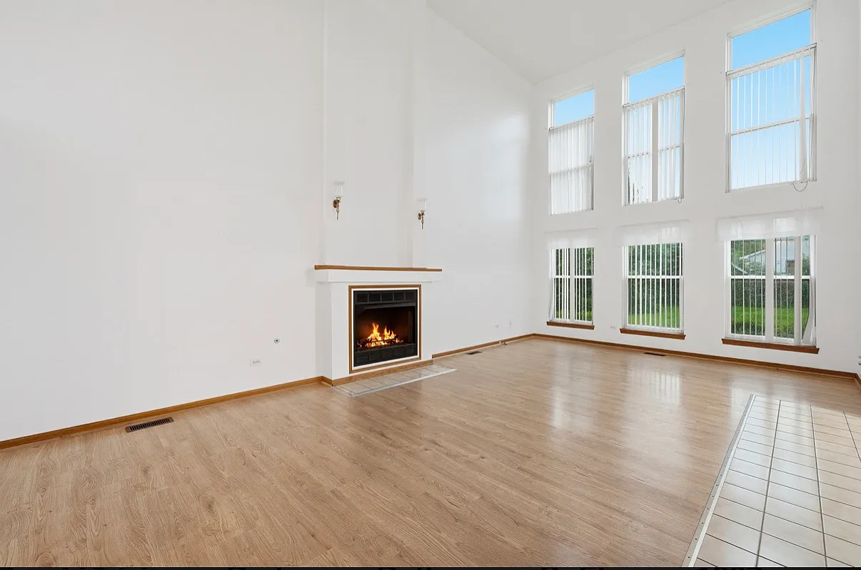 3 bed, 2.5 bath, 2100 sqft, $3,200 — Photo 3