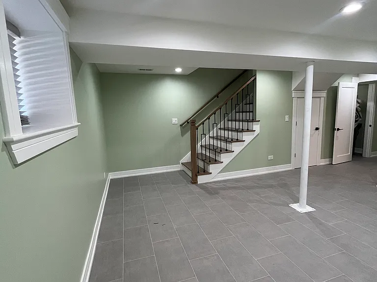 2651 W Maypole Ave — Photo 9