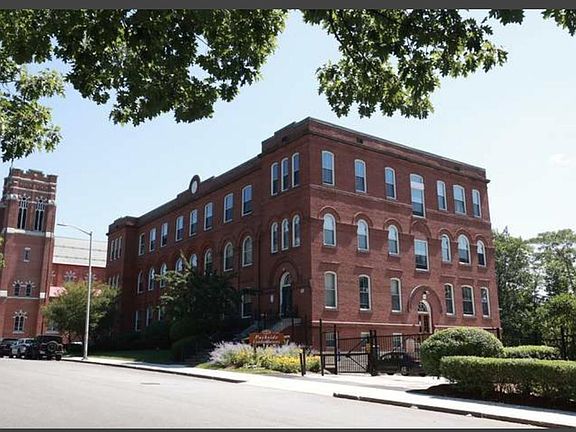 4th image of 63 Illinois St APT 305