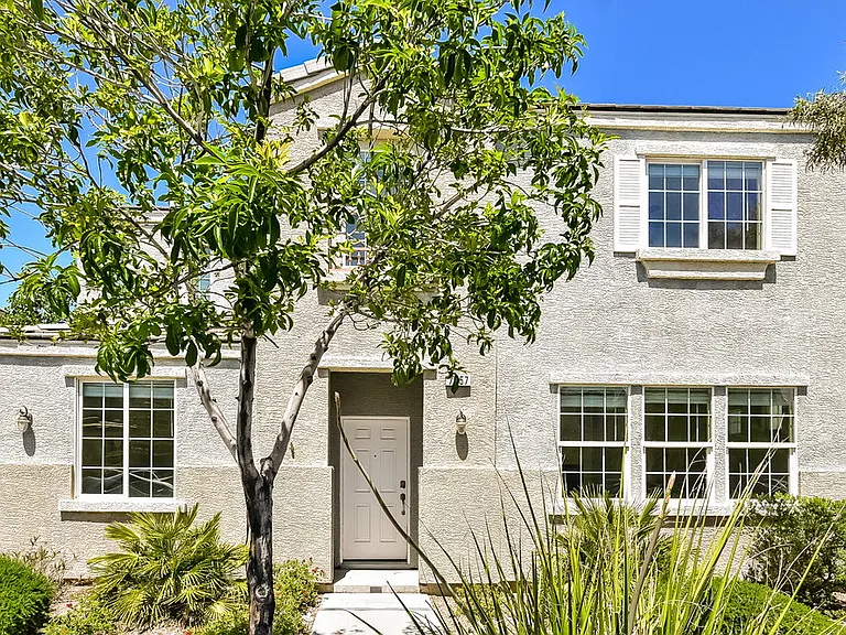 7557 Cultural Ct — Photo 1