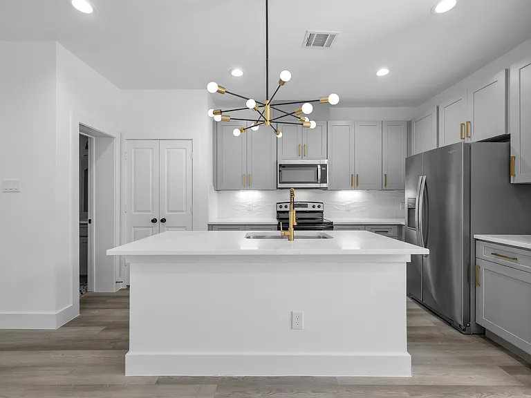 417 Thornton Rd — Photo 10