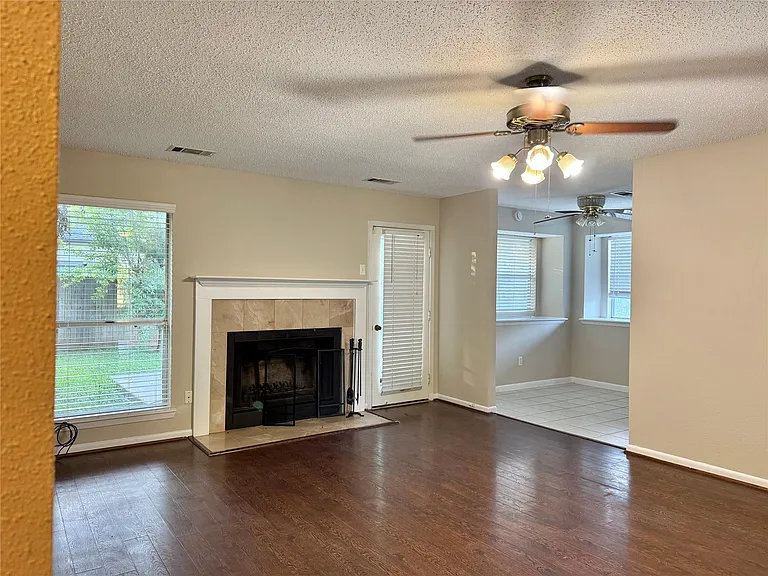 2923 Cottonfield Way — Photo 19