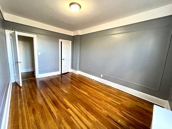 4th image of 25-36 31st St #2B