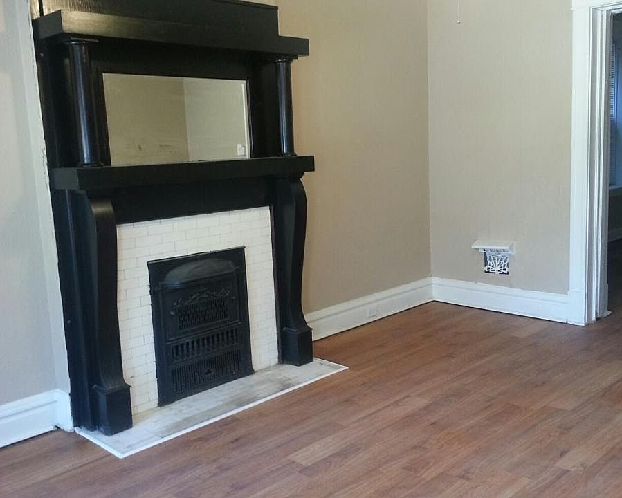 1st image of 3547 Giles Ave #1