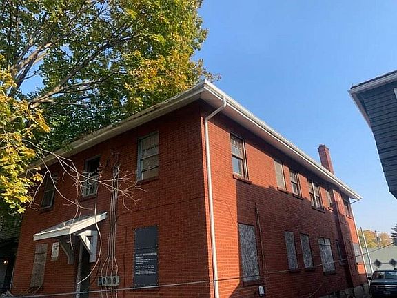 3rd image of 2327 N Main St