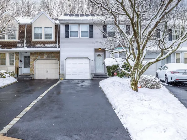 36 Manors Drive #36, Jericho, NY 11753