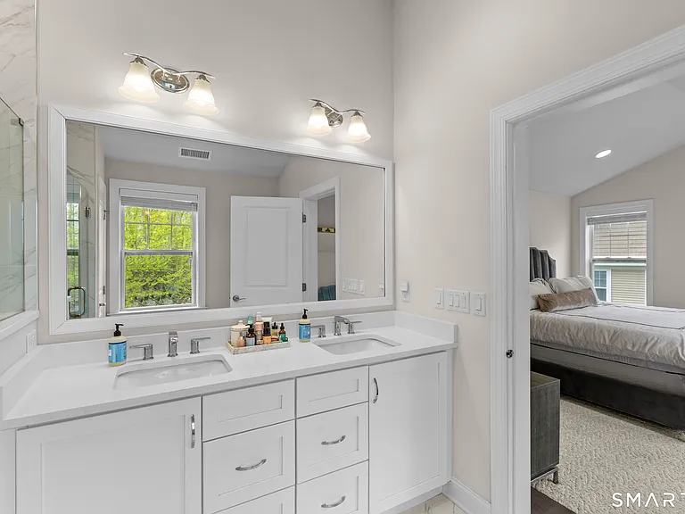 16 Hunting Ridge Ln — Photo 22
