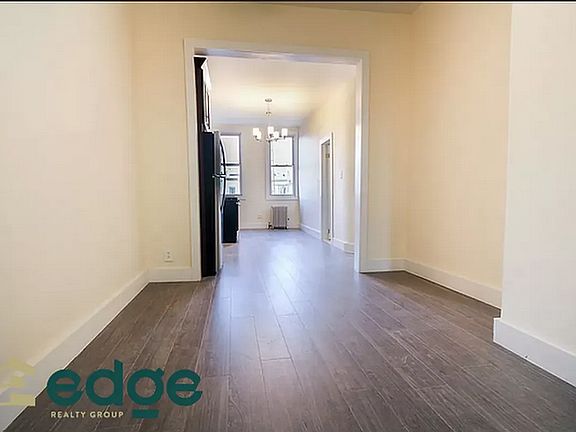 4th image of 161 Troutman St APT 3L
