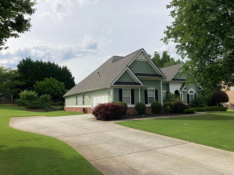 3205 E Gate Dr — Photo 4