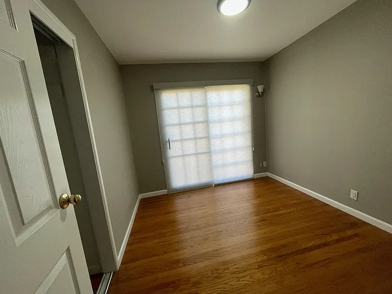 1438 Myrtle Ave — Photo 12