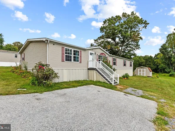 219 Michael Rd, Honey Brook, PA 19344