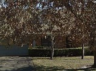 904 Glen Vista Dr S, Irving, TX 75061