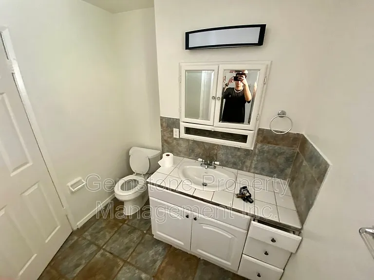 5220 Joan Ct — Photo 11