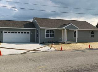 137 Center St, Whiteland, IN