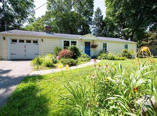 20 Himes St, North Kingstown, RI 02852