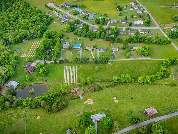 73rd image of 147 Britton Ln