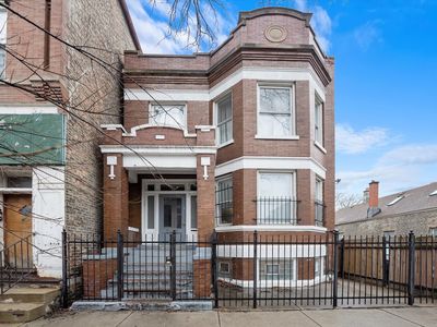 2405 S Troy St, Chicago, IL, 60623