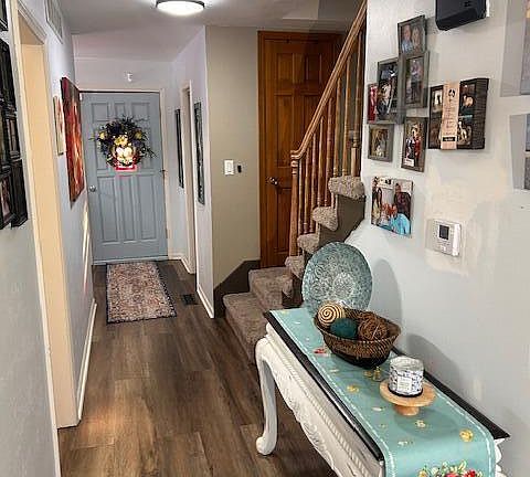 4th image of 621 Hobbs Ct Unit B