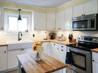 1205 N Maple Rd, Ann Arbor, MI