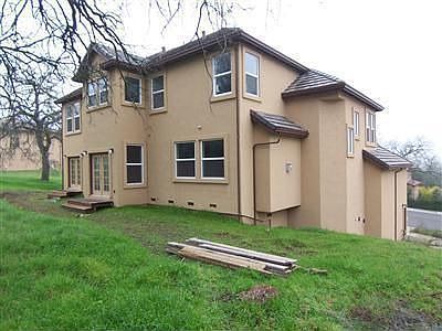 2nd image of 1884 Oak Crest Dr
