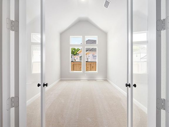 5th image of 1627 Delta Oaks Dr