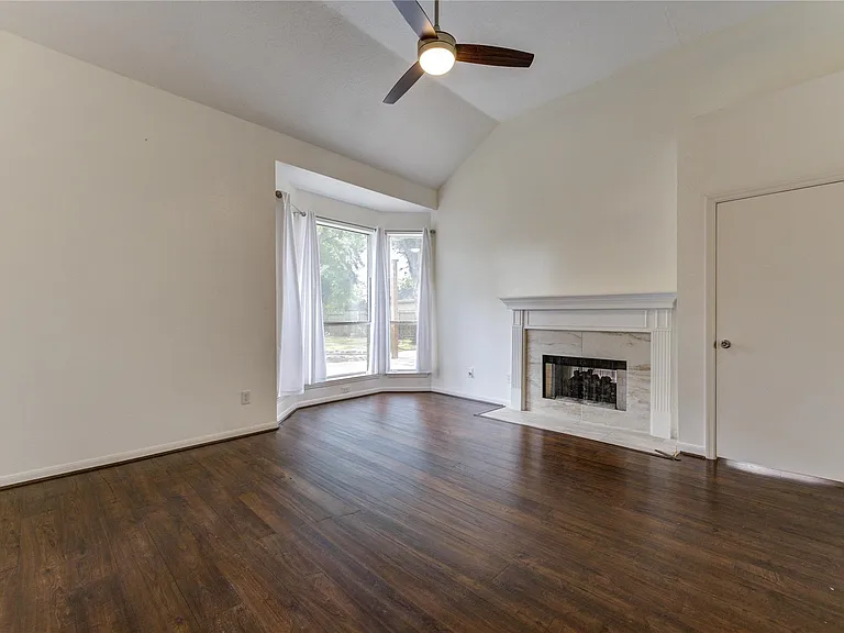 1215 Whisper Trace Ct — Photo 16