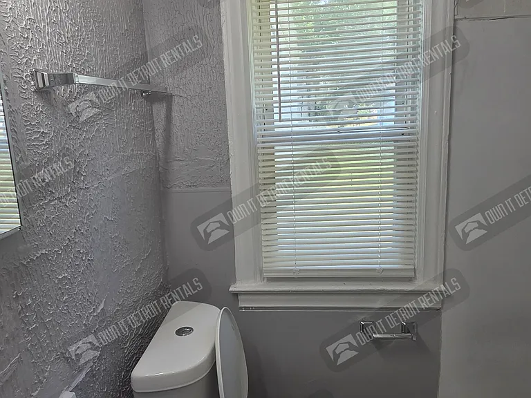 19535 Lenore — Photo 21