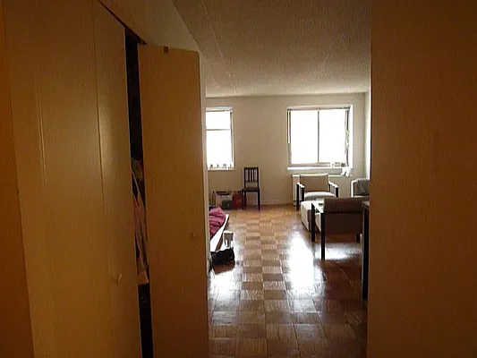 Rented by Avi Nash Associates | media 1