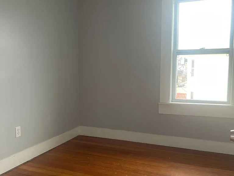 854 King Philip St #3W — Photo 8