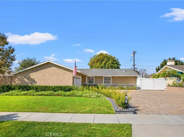 548 S Loretta Dr, Orange, CA 92869