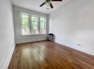 48-45 45th St #3F, Woodside, NY 11377