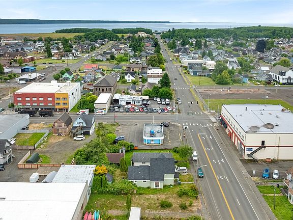 3rd image of 205 5th Street