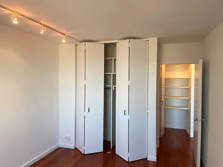 347 W 57th St #40B — Photo 9