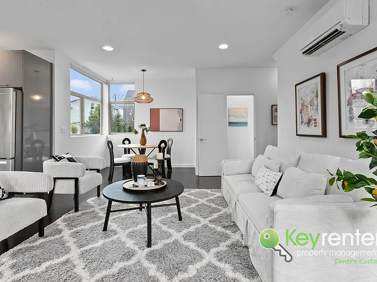 2514 S Washington St — Photo 14